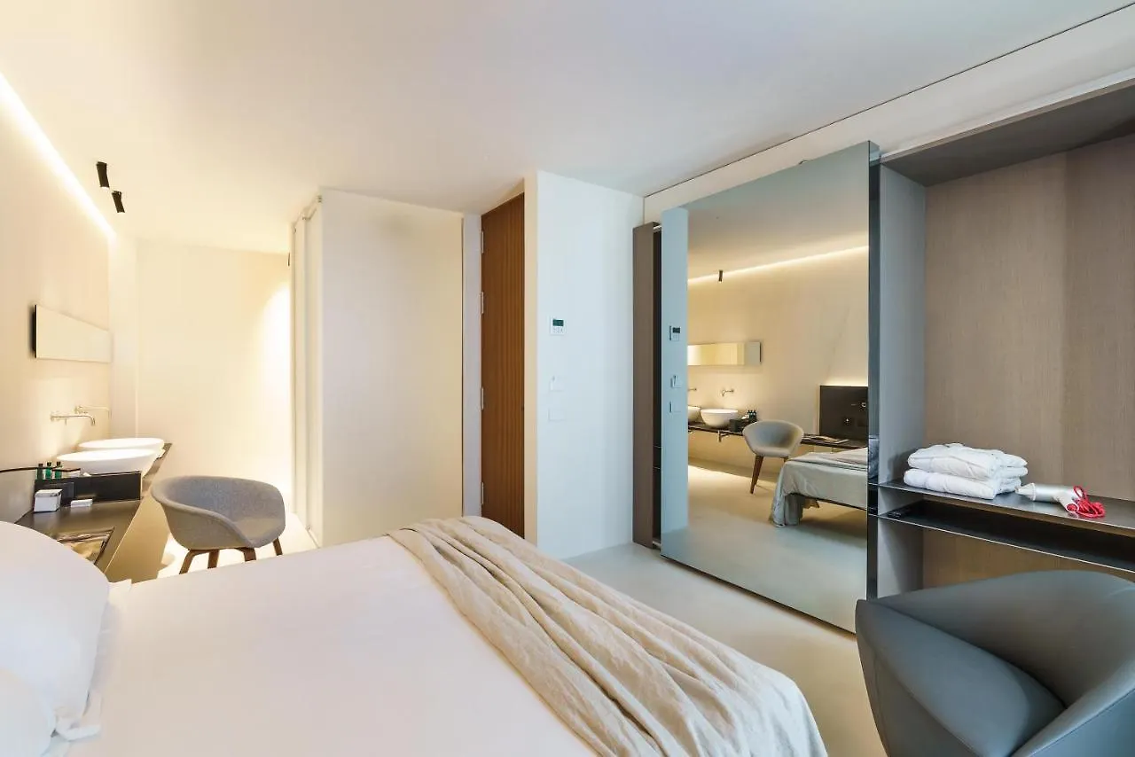 Meo Design Suites & Spa Katania 0*,  Włochy